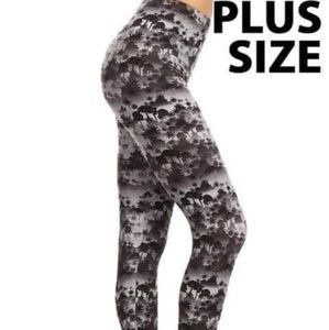 Plus Palm Tree Print v Leggings